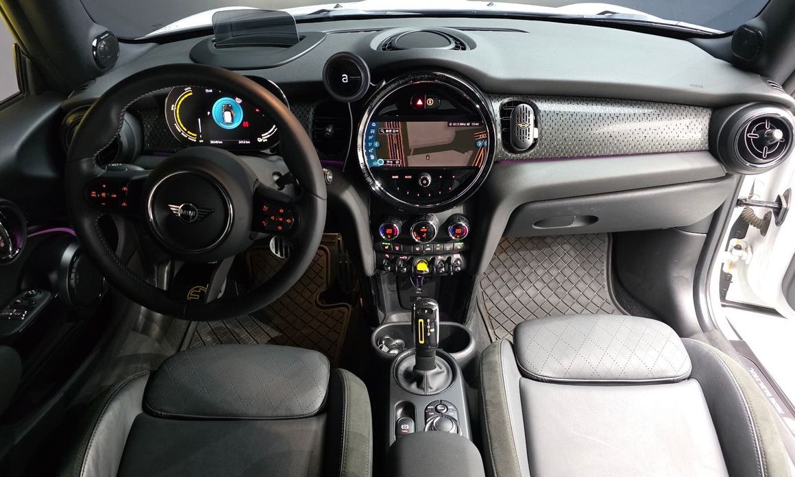 Mini Cooper 2024