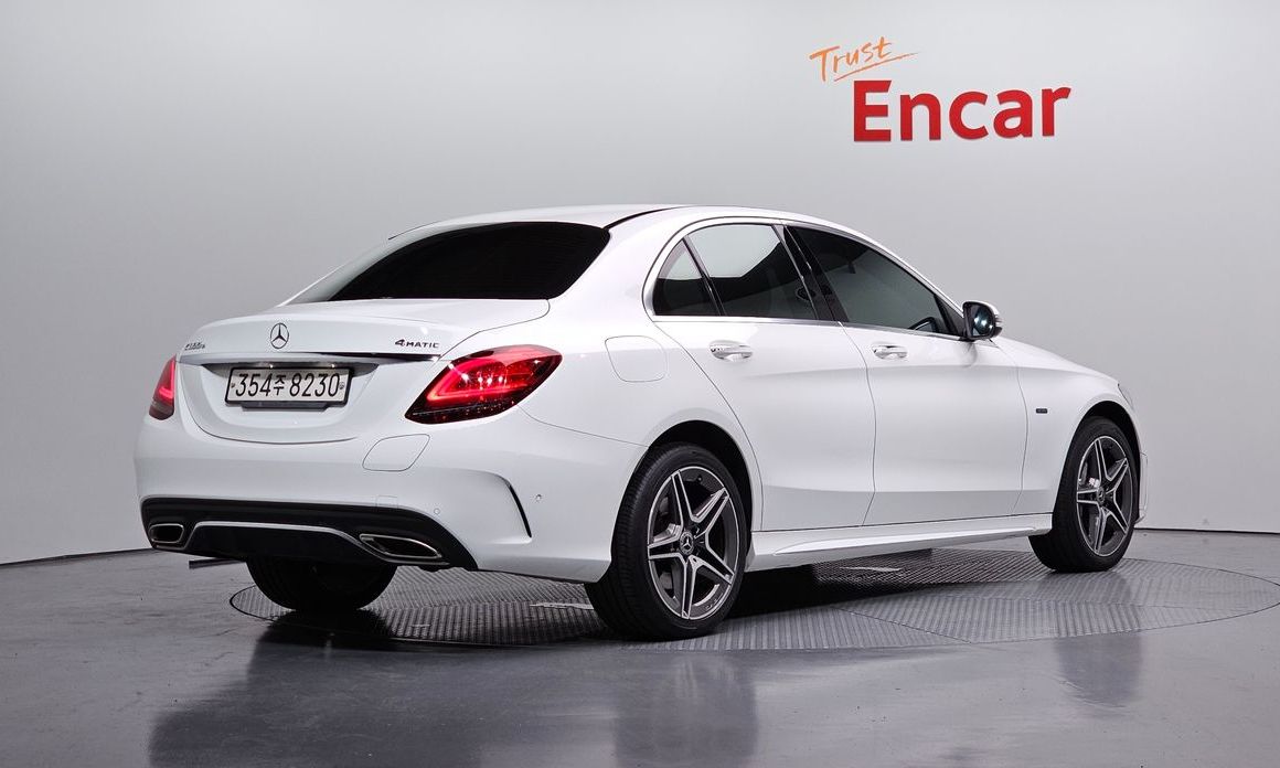 Mercedes-Benz C-Class 2020