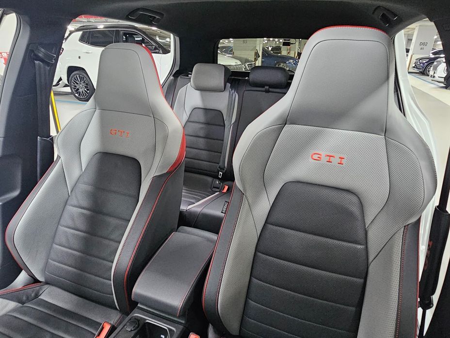 Volkswagen Golf 2024