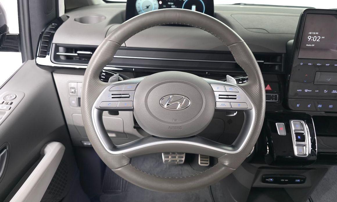 Hyundai Staria 2024