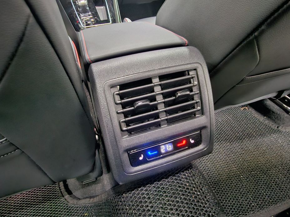 Volkswagen Golf 2024