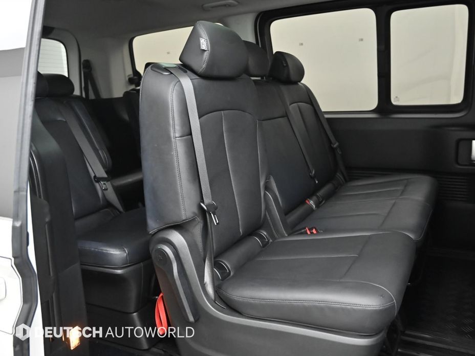 Hyundai Staria 2025