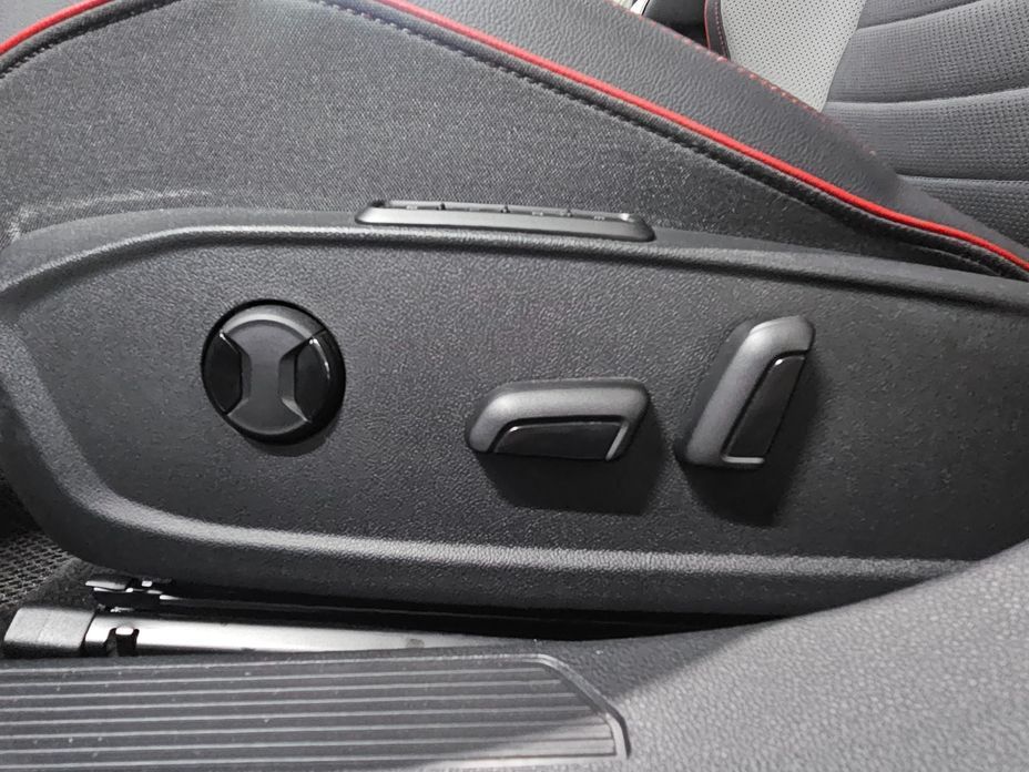 Volkswagen Golf 2024