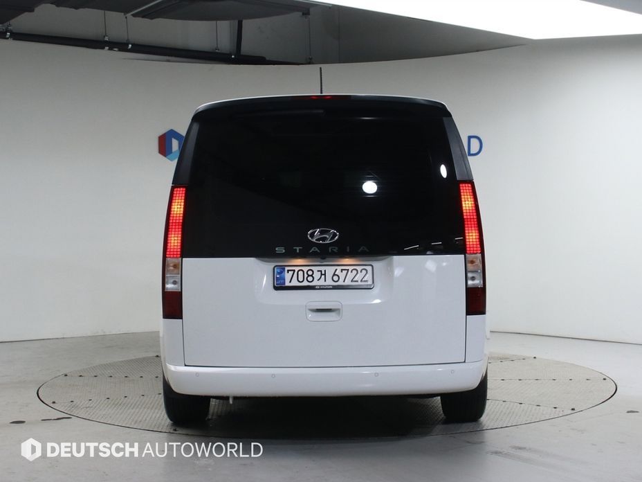 Hyundai Staria 2025