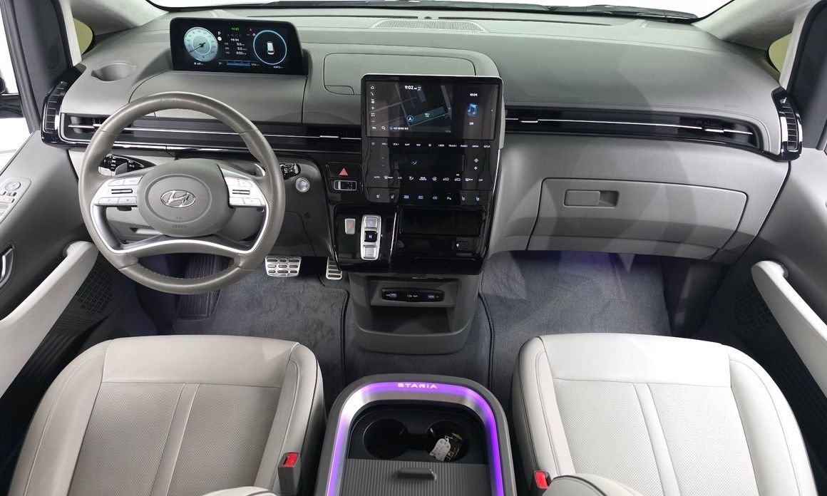 Hyundai Staria 2024