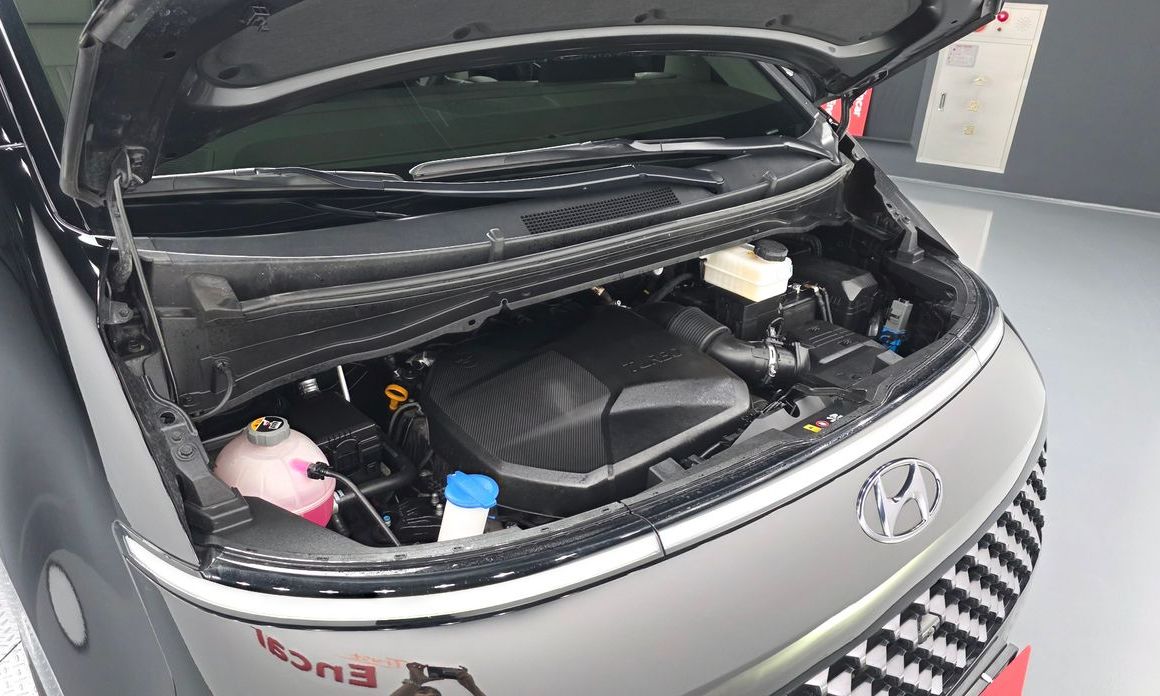Hyundai Staria 2024