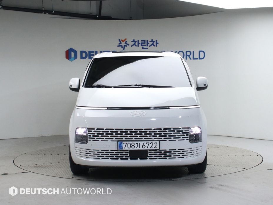 Hyundai Staria 2025