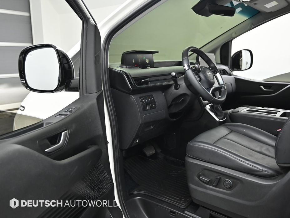 Hyundai Staria 2025