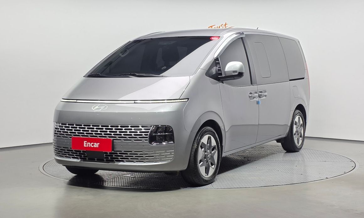 Hyundai Staria 2025