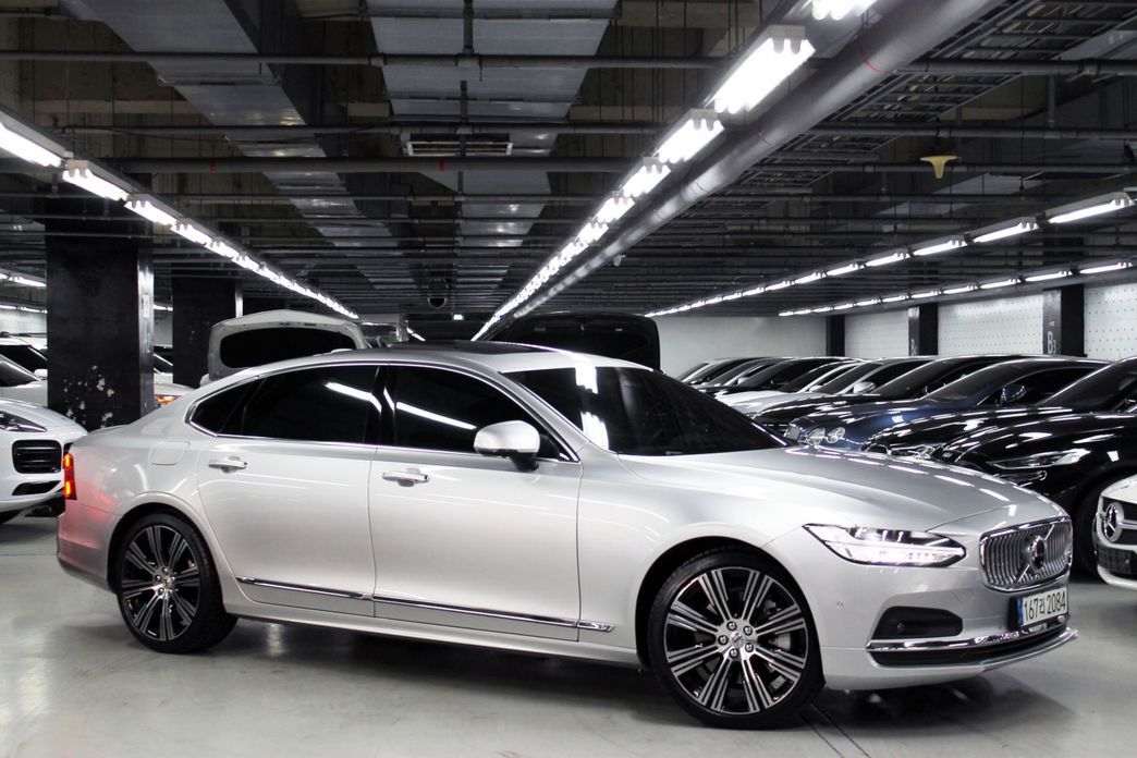 Volvo S90 2022
