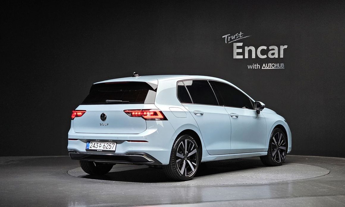 Volkswagen Golf 2025