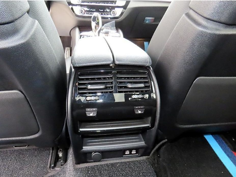 BMW 5-Series 2022