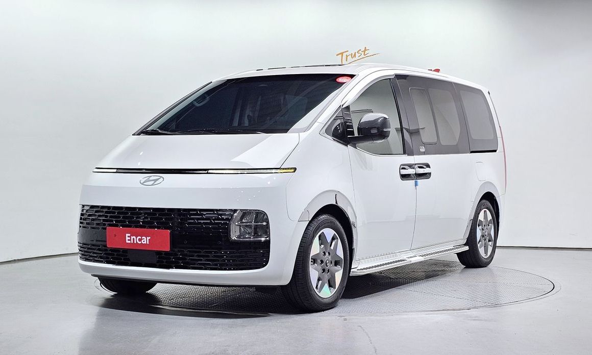 Hyundai Staria 2025