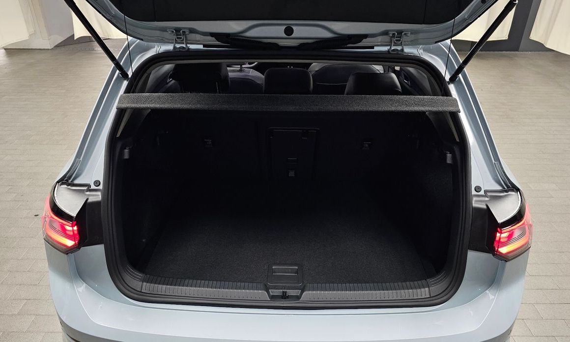 Volkswagen Golf 2025