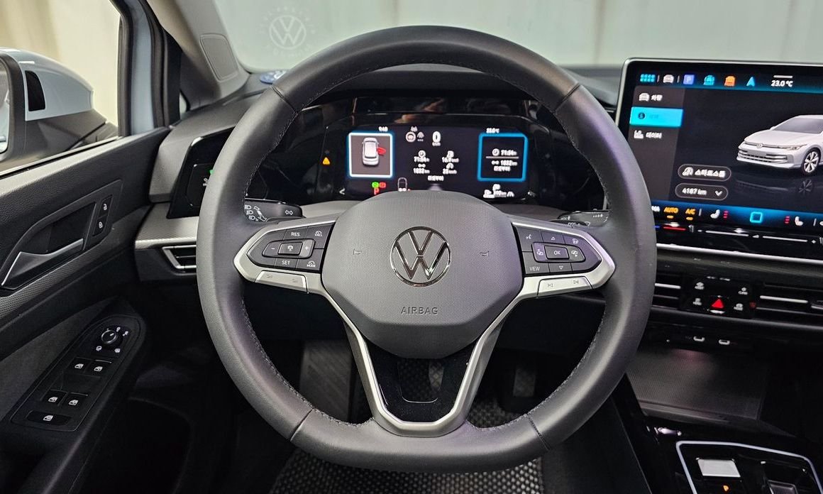 Volkswagen Golf 2025