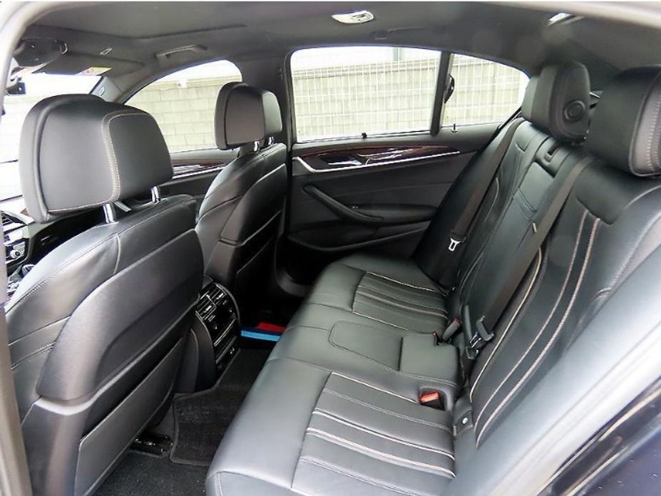 BMW 5-Series 2022