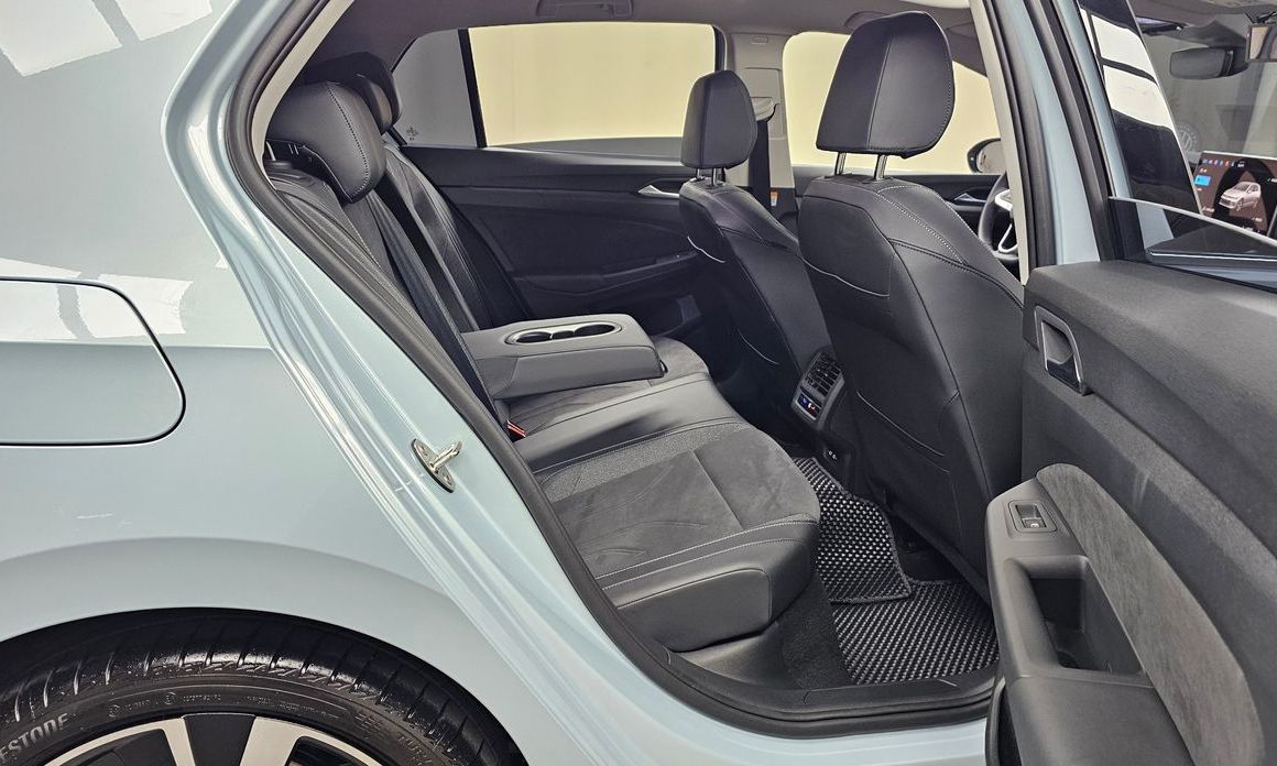 Volkswagen Golf 2025