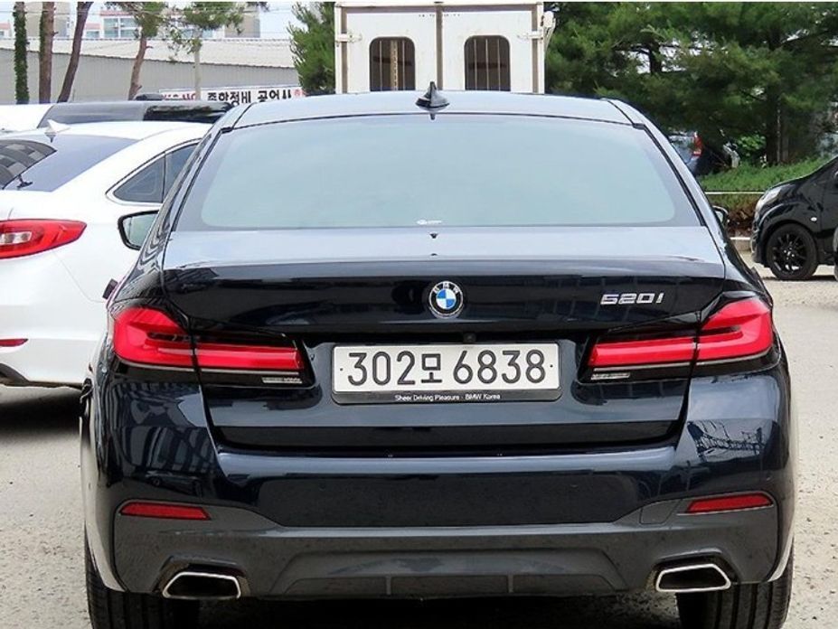 BMW 5-Series 2022