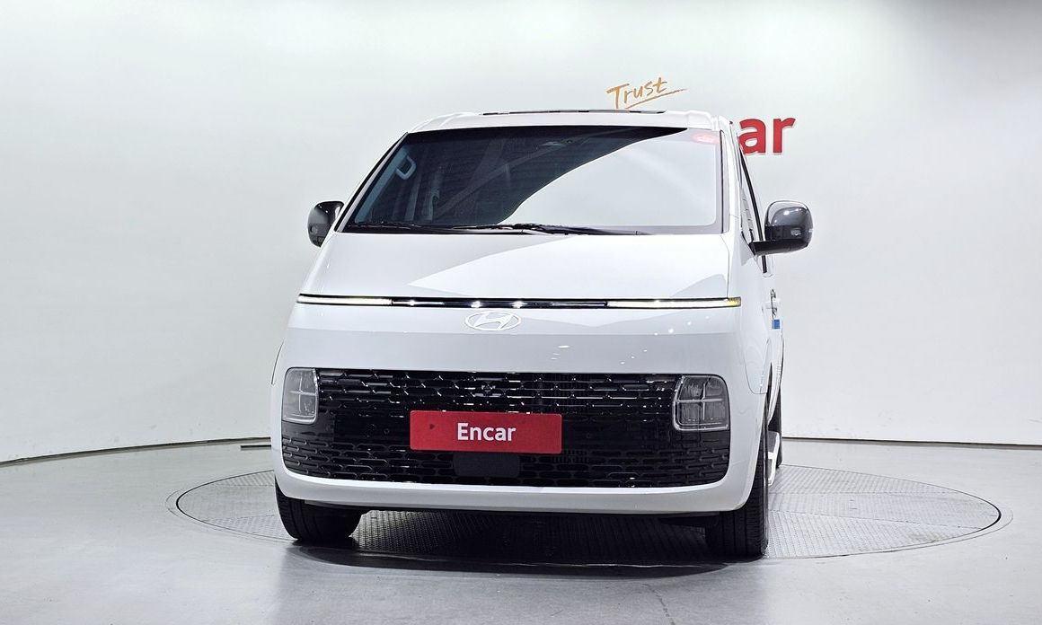 Hyundai Staria 2025