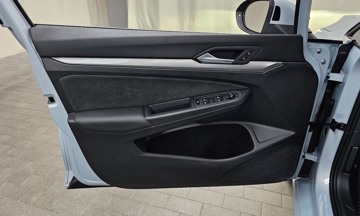 Volkswagen Golf 2025