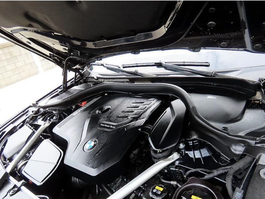 BMW 5-Series 2022