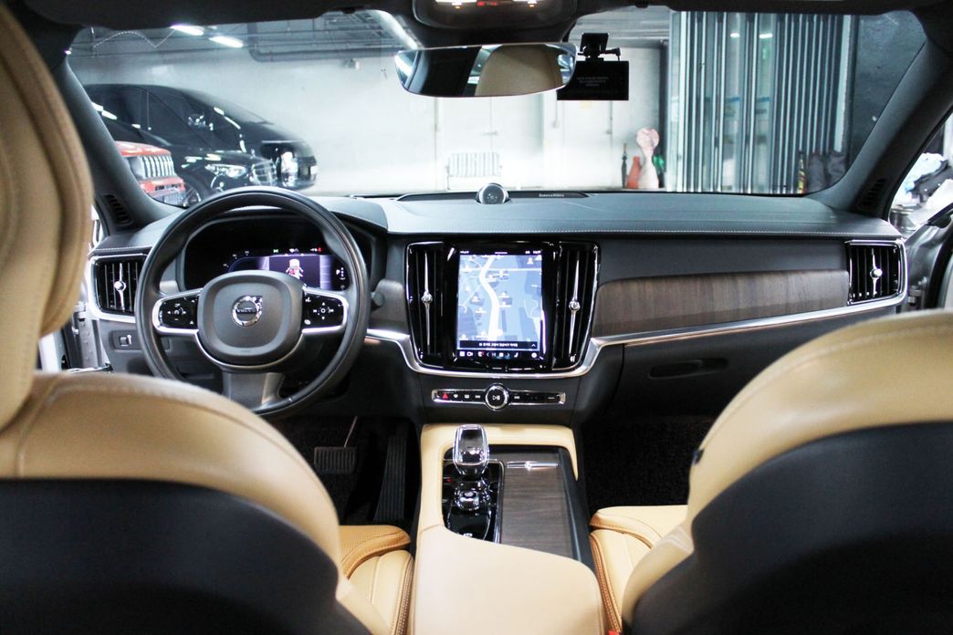 Volvo S90 2022