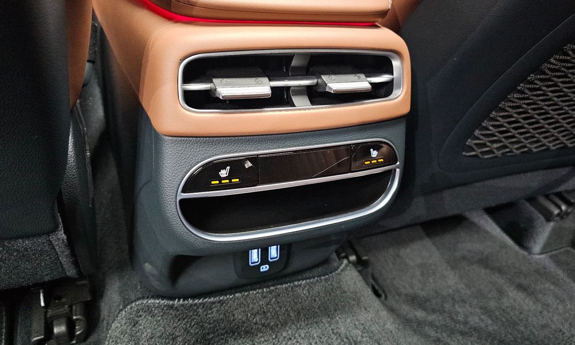 Genesis GV70 2024