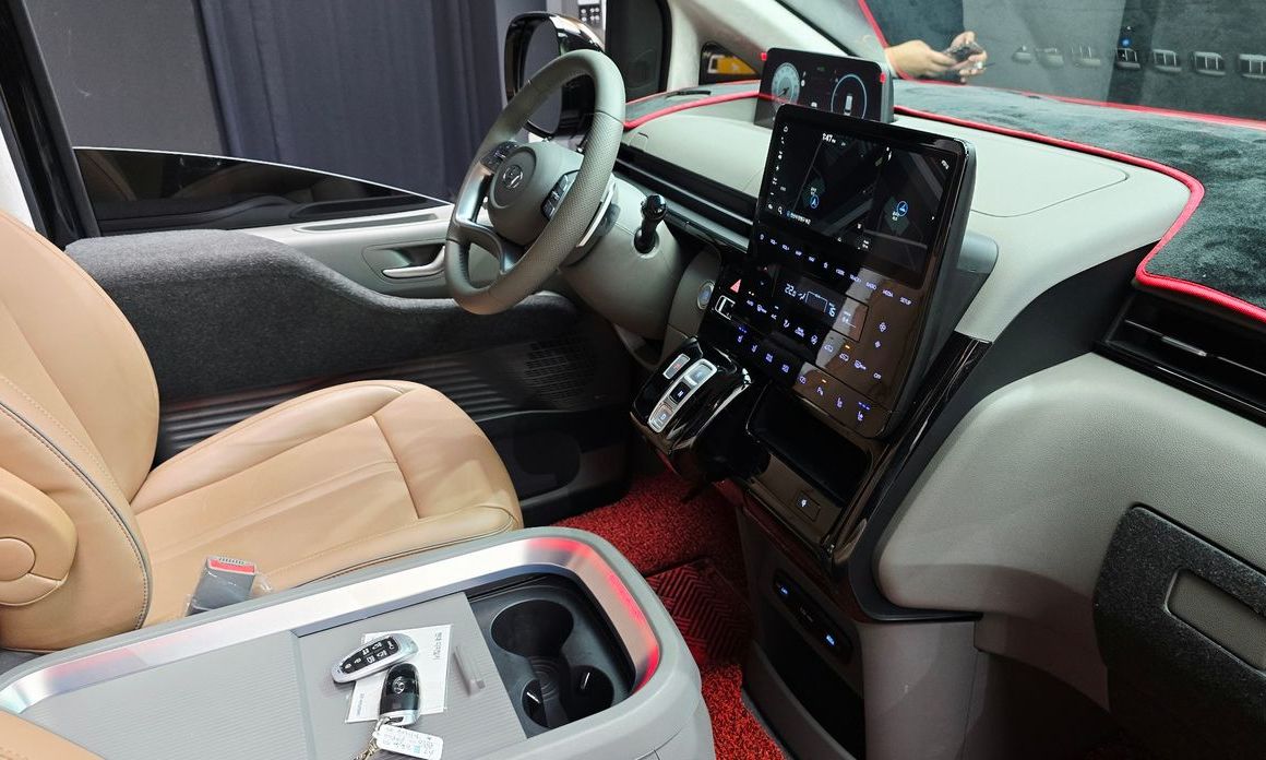 Hyundai Staria 2024