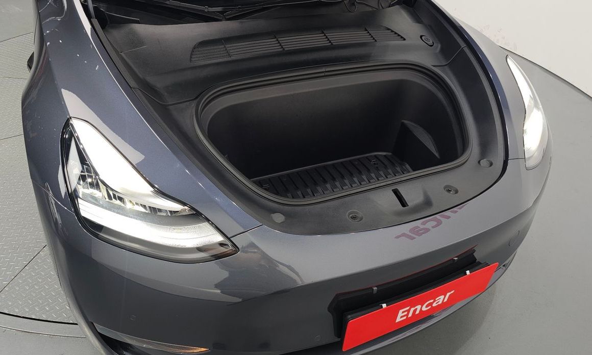 Tesla Model Y 2022