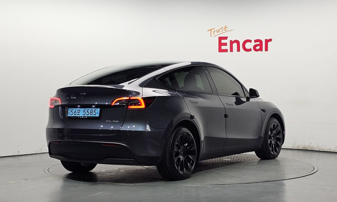 Tesla Model Y 2022