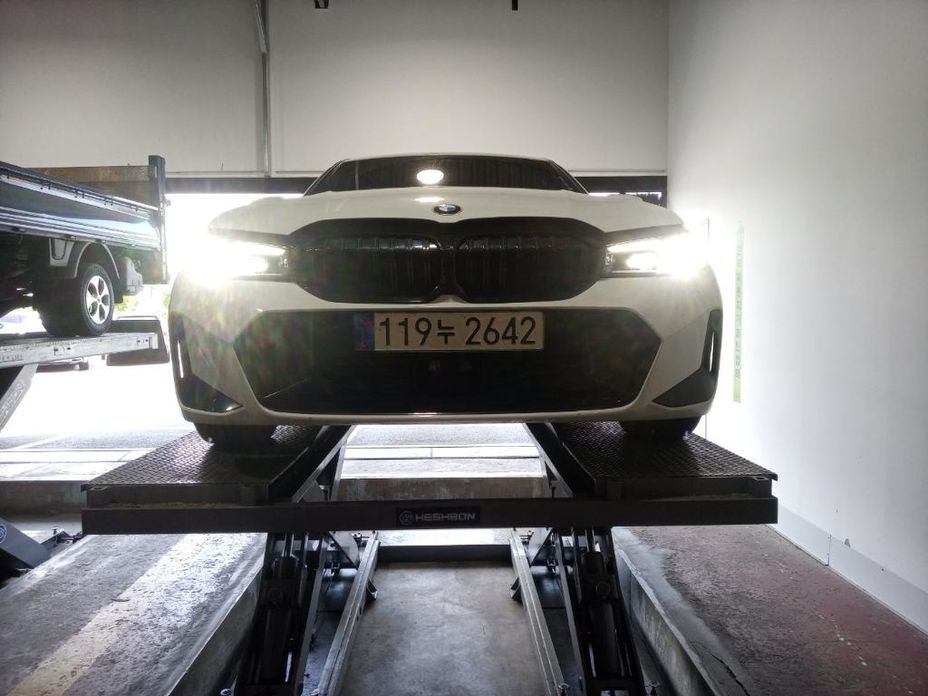 BMW 3-Series 2024