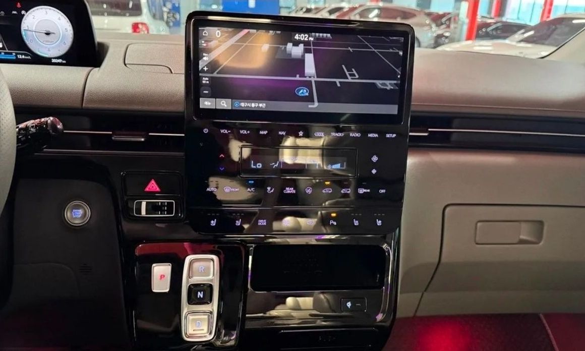 Hyundai Staria 2022