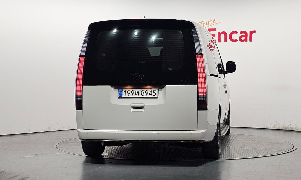 Hyundai Staria 2025