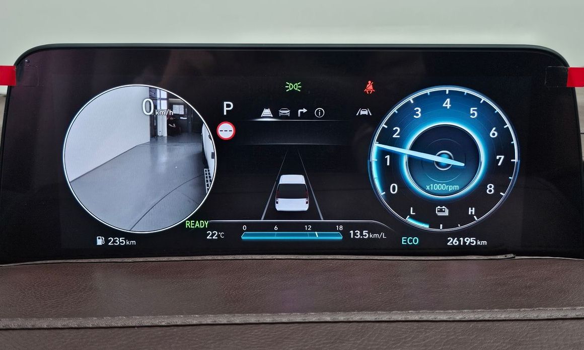 Hyundai Staria 2025
