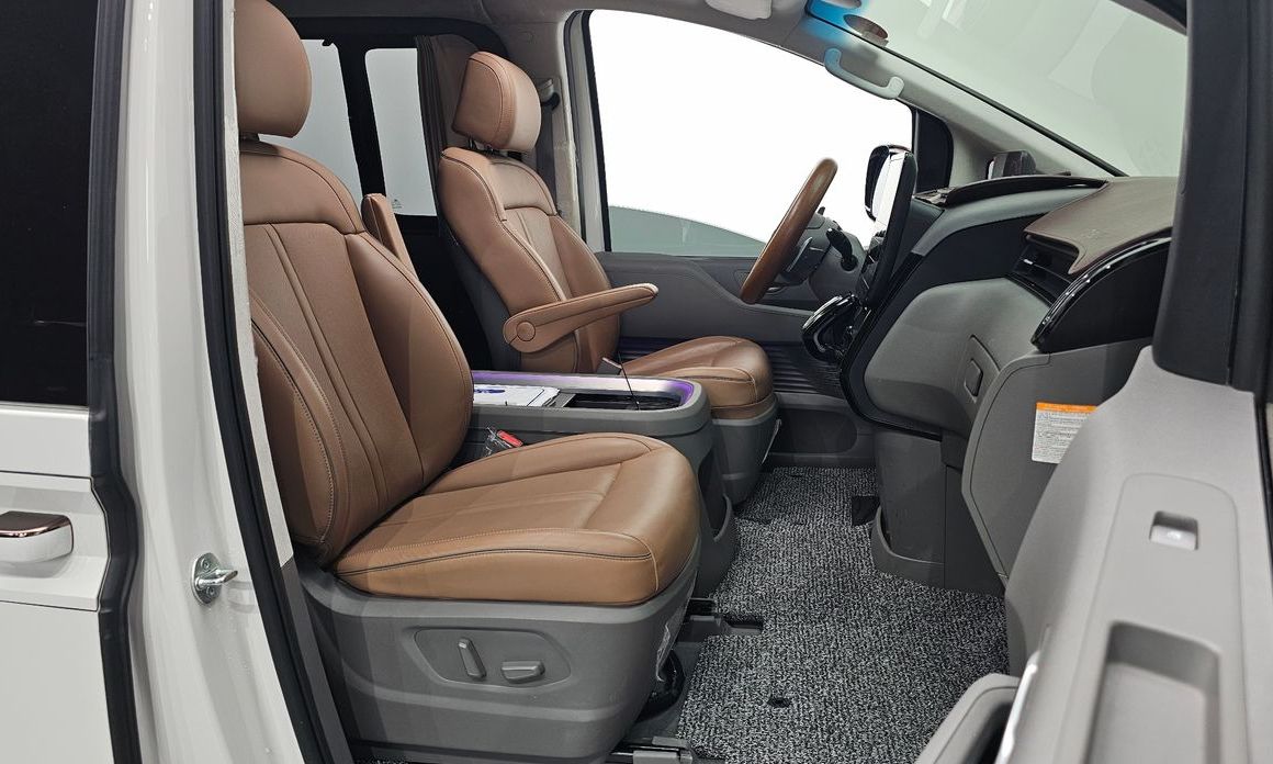 Hyundai Staria 2025