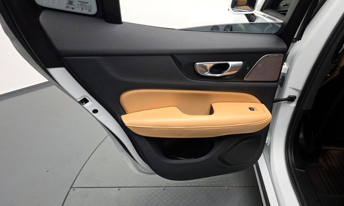 Volvo S60 2025