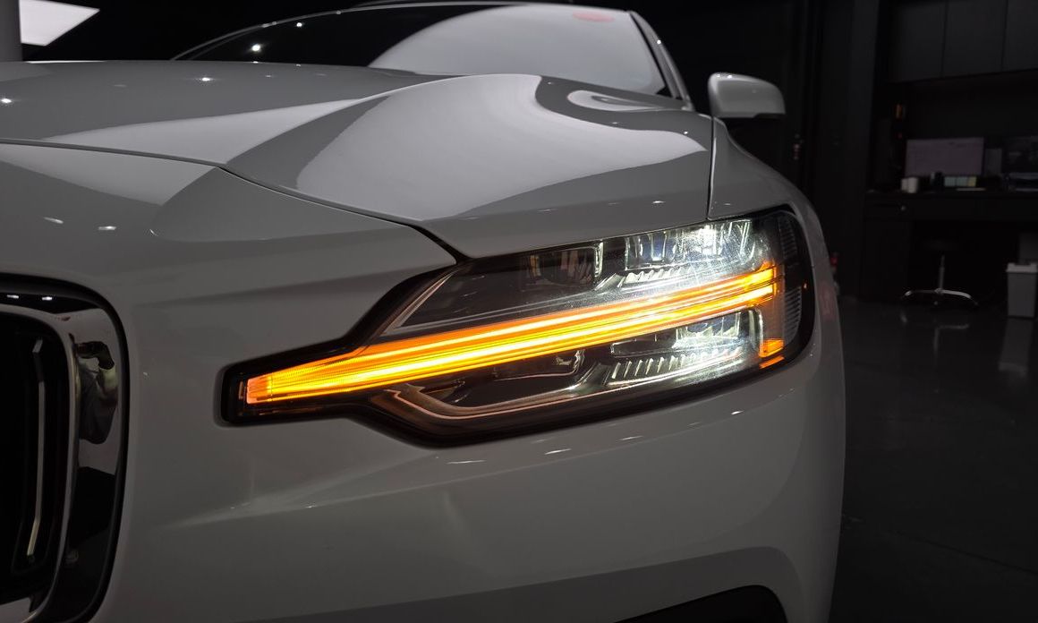Volvo S60 2025