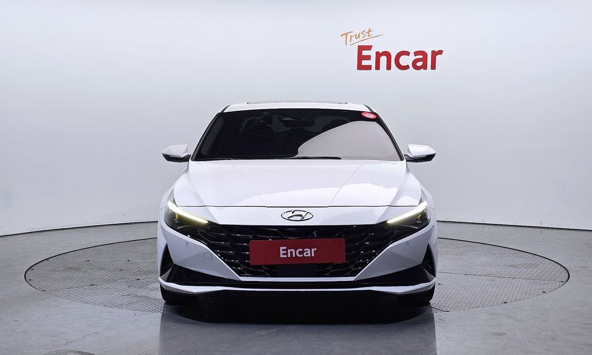 Hyundai AVANTE 2021