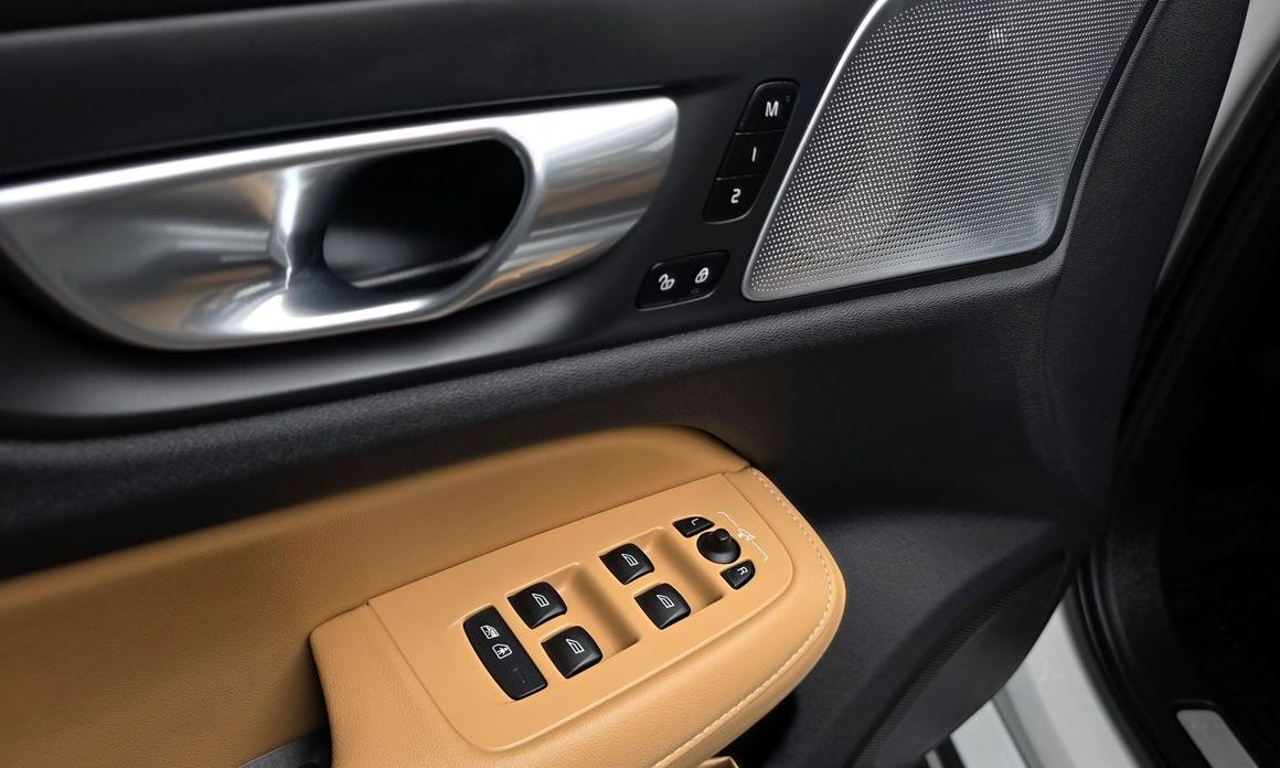 Volvo S60 2025