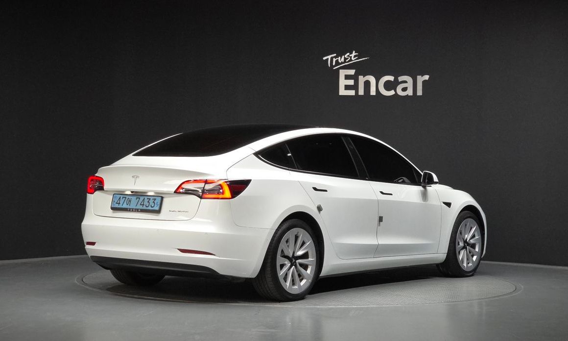 Tesla Model 3 2022