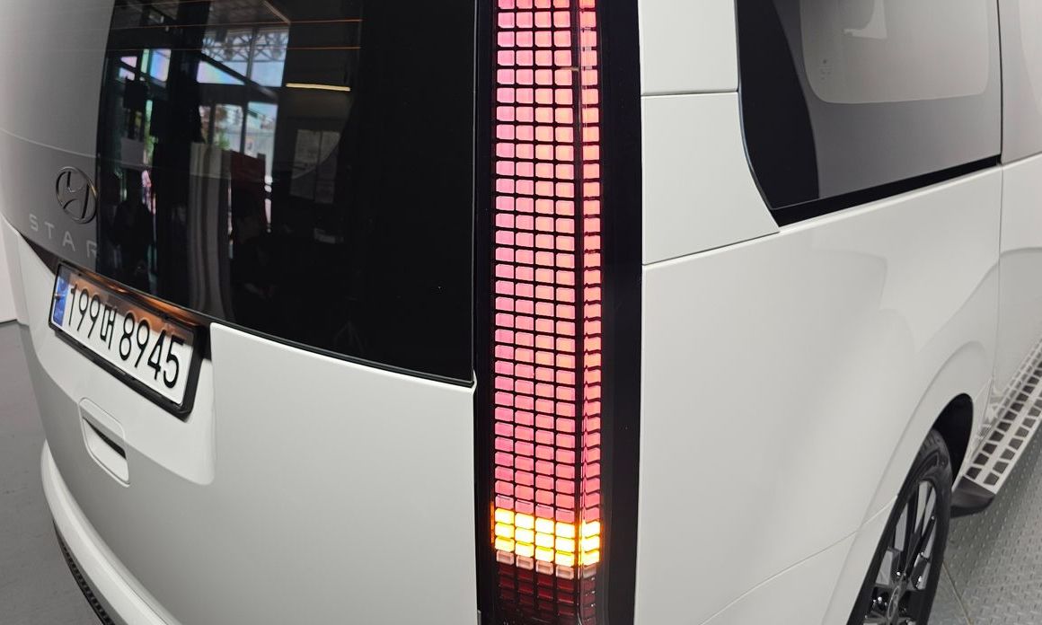 Hyundai Staria 2025