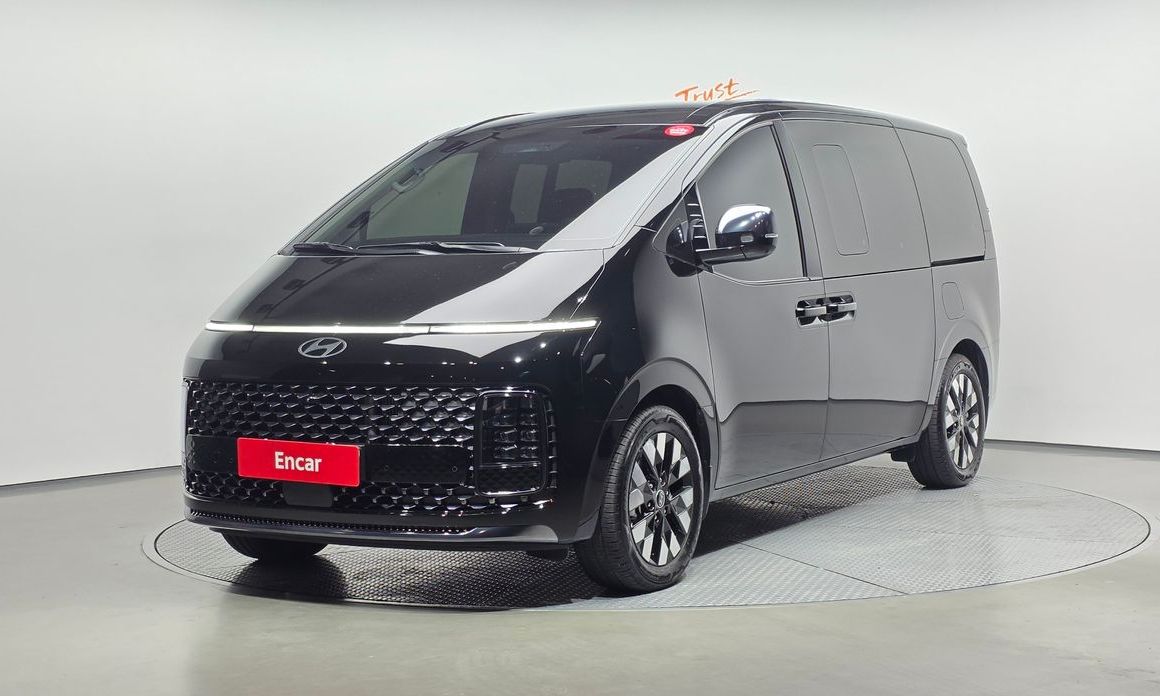 Hyundai Staria 2025