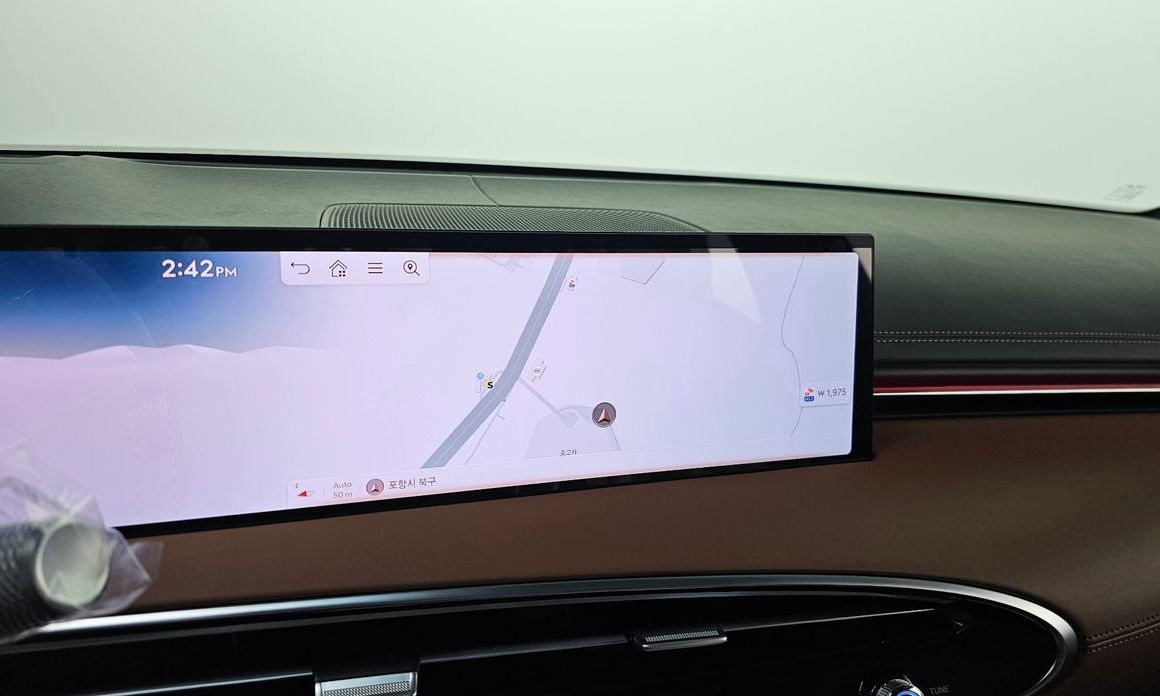 Genesis GV70 2025