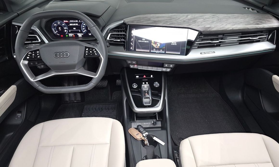 Audi Q4 e-tron 2025