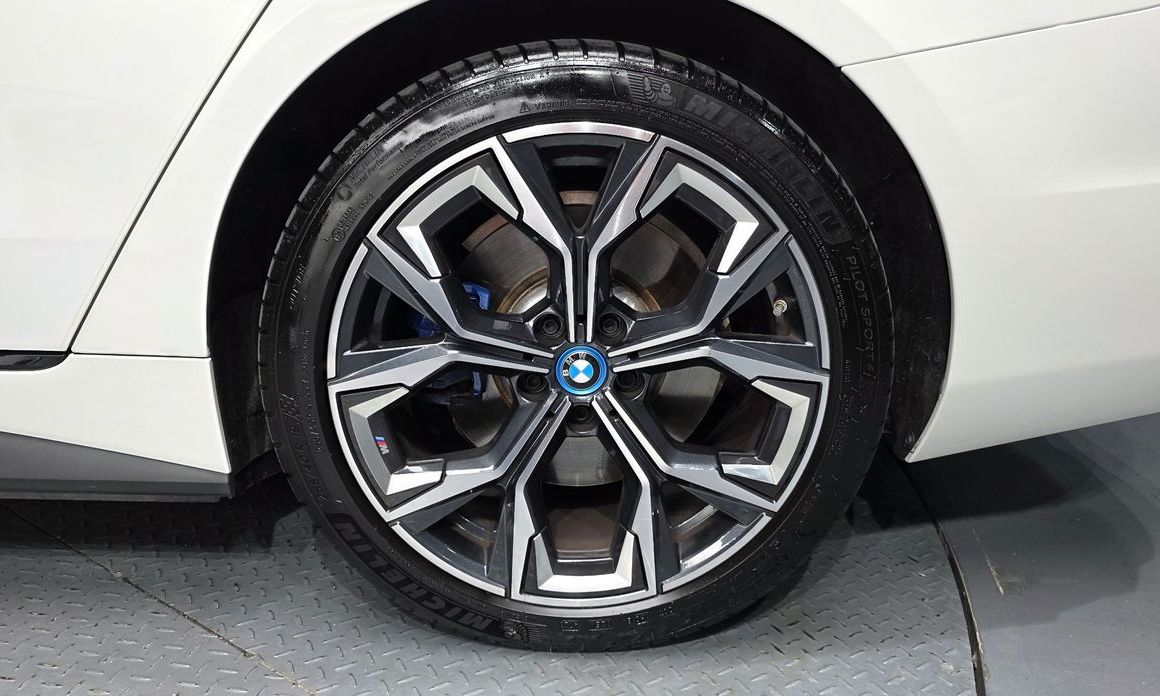 BMW i4 2024
