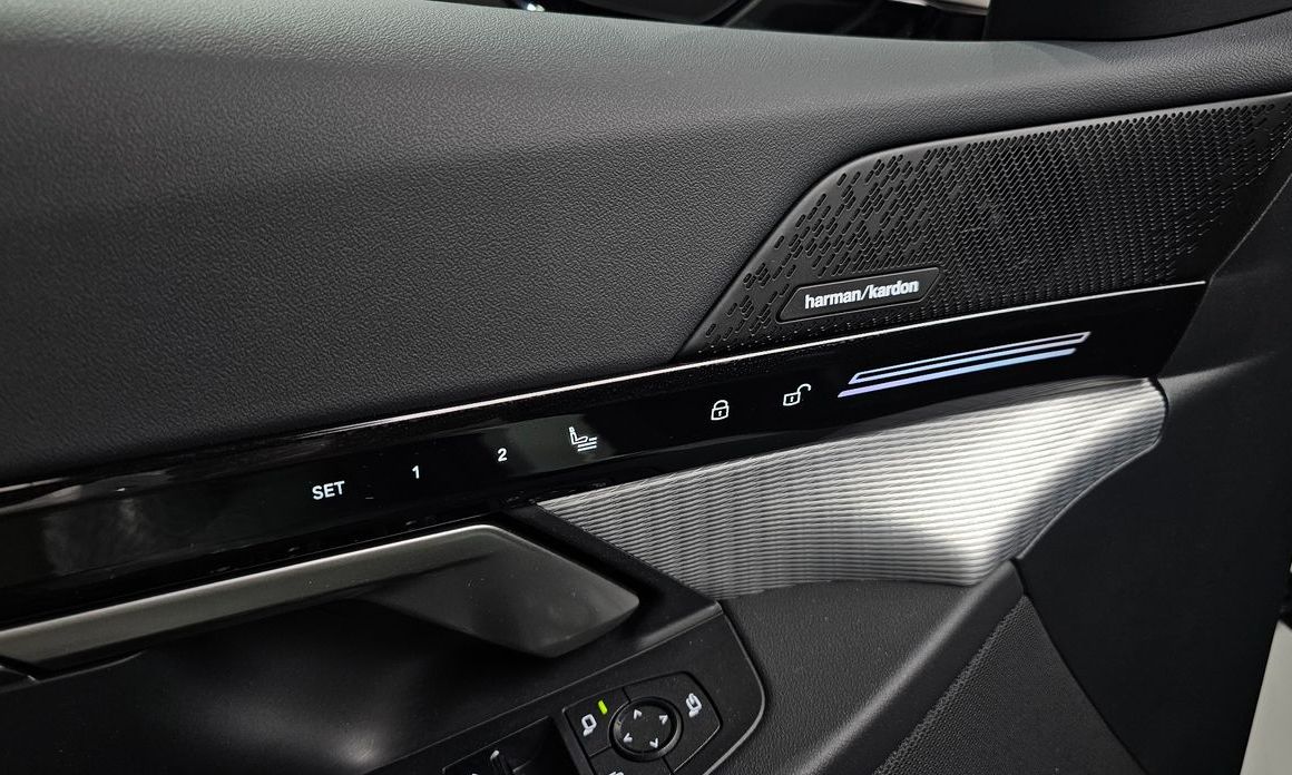 BMW 5-Series 2024