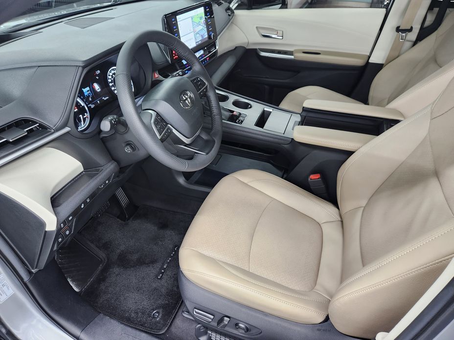 Toyota Sienna 2024