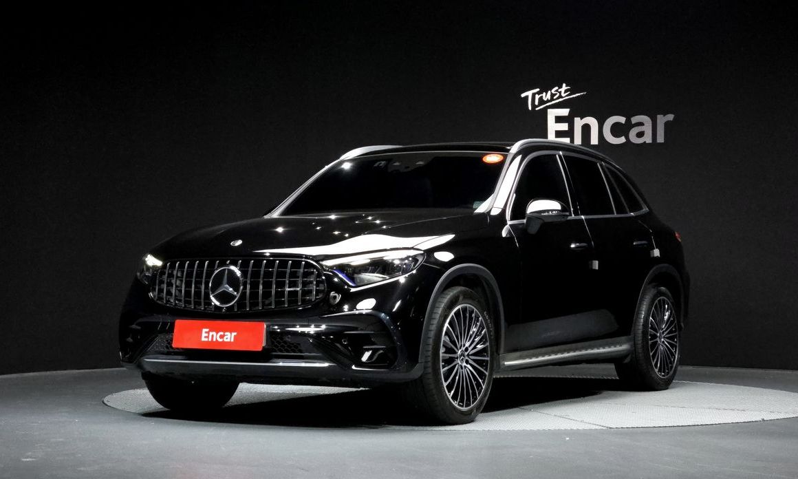Mercedes-Benz GLC-Class 2023