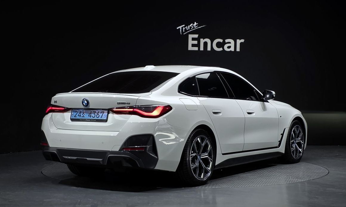 BMW i4 2024