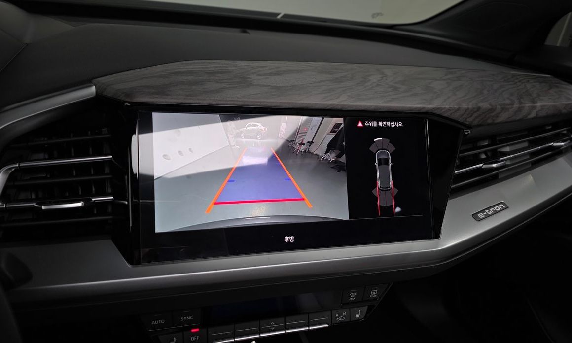 Audi Q4 e-tron 2025